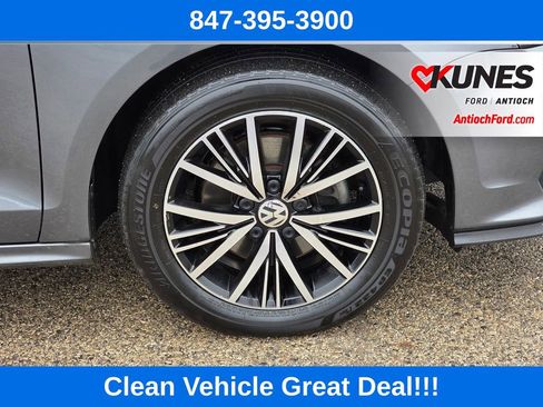 Used 2018 Volkswagen Jetta Wolfsburg Edition image 9