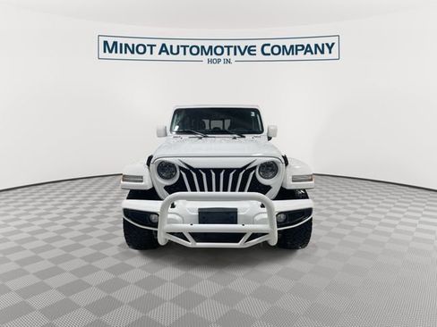 Used 2023 Jeep Gladiator Overland AWD/4WD image 3