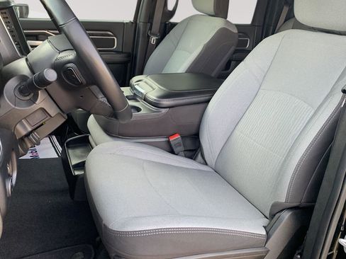 Used 2024 RAM 2500 Big Horn w/ Bed Utility Group image 16