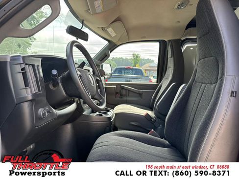 Used 2019 GMC Savana 2500 w/ Chrome Appearance Package RWD image 20