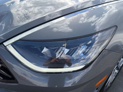 Used 2022 Hyundai Sonata SEL w/ Convenience Package FWD image 9