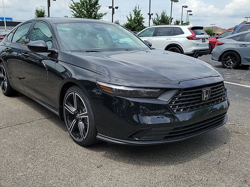 Certified 2026 Honda Accord SE image 1