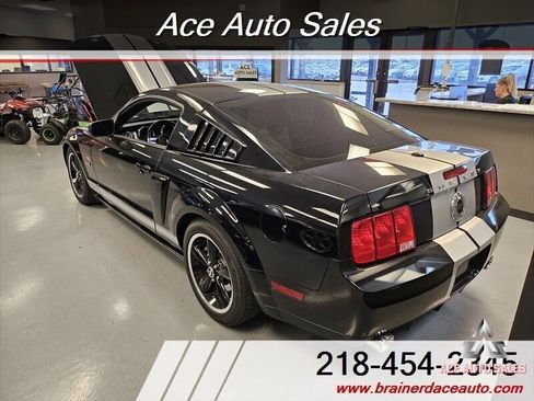 Used 2007 Ford Mustang GT RWD image 4