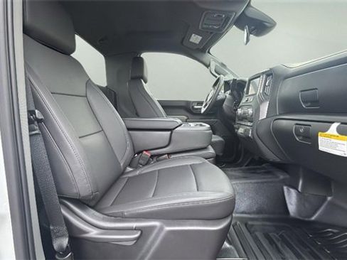 New 2025 GMC Sierra 2500 Pro w/ Convenience Package image 10