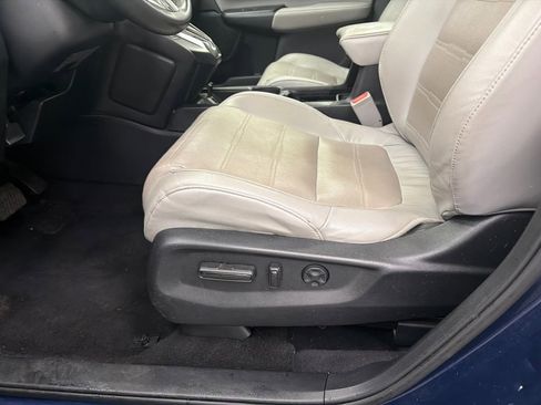 Used 2019 Honda CR-V EX-L image 10