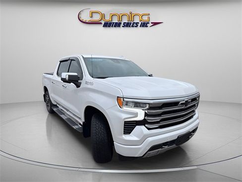 Used 2024 Chevrolet Silverado 1500 High Country image 4