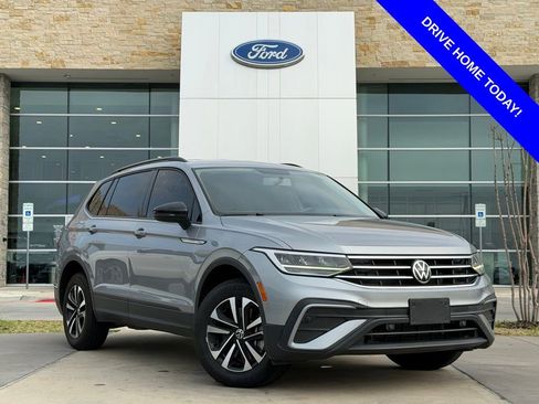Used 2022 Volkswagen Tiguan S image 1