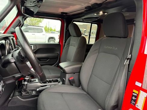 Used 2021 Jeep Wrangler Unlimited Sahara w/ Uconnect 4C Nav & Sound Group AWD/4WD image 11