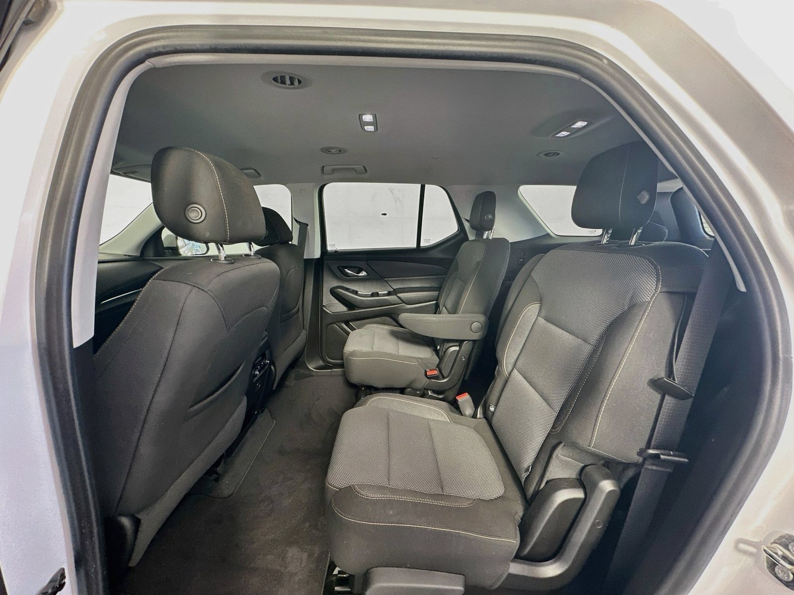 Used 2018 Chevrolet Traverse LT AWD/4WD image 23