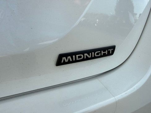 Used 2023 Nissan Sentra SR w/ Midnight Edition Package FWD image 7