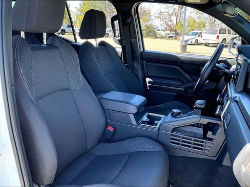 Certified 2025 Toyota 4Runner SR5 image 8