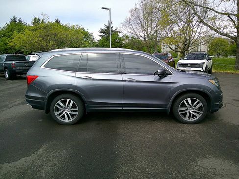 Used 2016 Honda Pilot Touring image 6