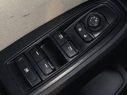 Used 2019 Subaru Impreza 2.0i w/ Eyesight image 27