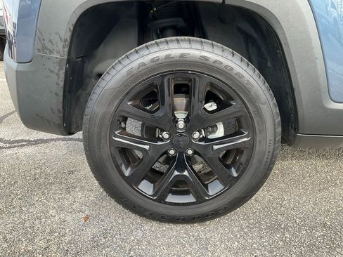 Used 2023 Jeep Renegade Altitude image 22