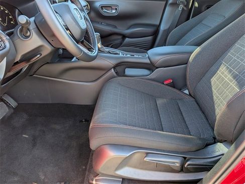 Used 2025 Honda HR-V Sport image 15