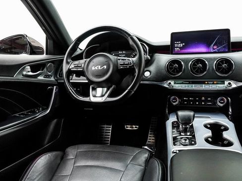 Used 2023 Kia Stinger GT2 RWD image 19