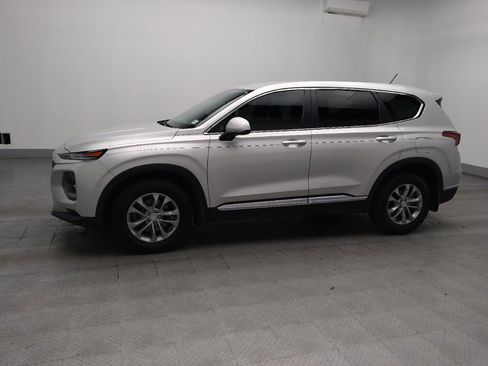 Used 2019 Hyundai Santa Fe SE FWD image 2