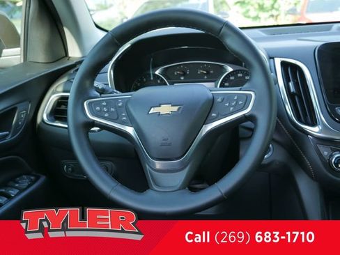 Used 2023 Chevrolet Equinox Premier FWD image 50