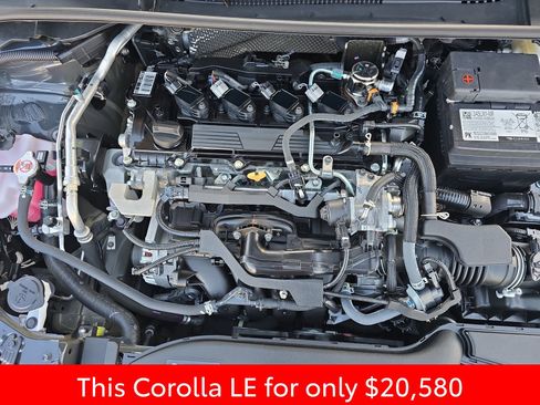 Used 2025 Toyota Corolla LE image 36