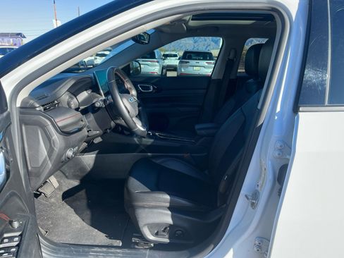 Used 2022 Jeep Compass Trailhawk w/ Sun and Sound Group image 14