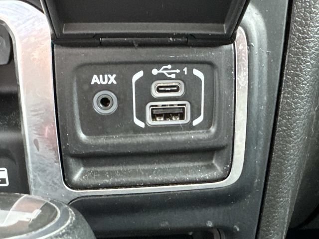 Used 2024 Jeep Wrangler Sport AWD/4WD image 24