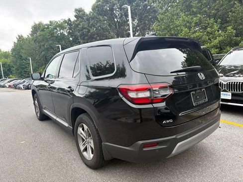 Used 2025 Honda Pilot EX-L image 5