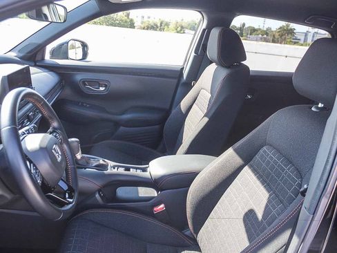 Certified 2025 Honda HR-V Sport image 18