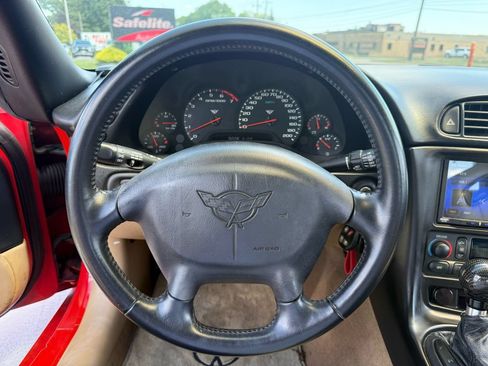 Used 2002 Chevrolet Corvette Convertible w/ Preferred Equipment Group2 RWD image 15