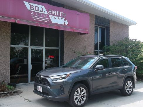 Used 2025 Toyota RAV4 XLE Premium w/ Weather Package AWD/4WD image 1
