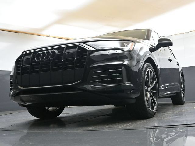 Used 2023 Audi Q7 3.0T Prestige w/ Prestige Package AWD/4WD image 30