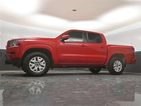 Used 2022 Nissan Frontier SV image 16