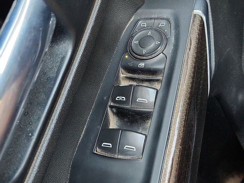 Used 2023 Chevrolet Silverado 2500 LT w/ Convenience Package image 9