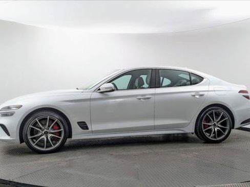 Used 2025 Genesis G70 2.5T RWD image 3