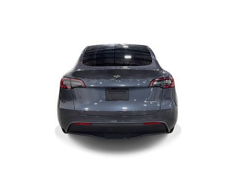 Certified 2023 Tesla Model Y Long Range AWD/4WD image 5