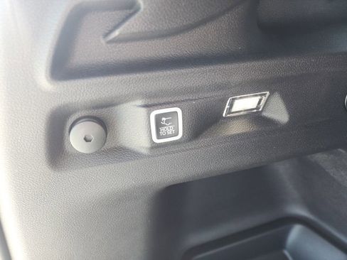 New 2025 Jeep Grand Cherokee L Limited w/ Luxury Tech Group II image 30