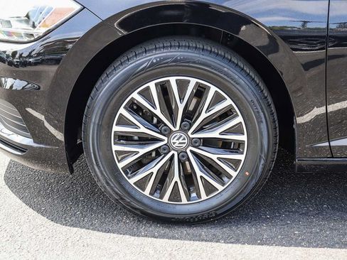 Used 2019 Volkswagen Jetta SE FWD image 9