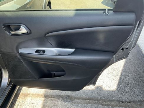Used 2013 Dodge Journey SXT w/ Flexible Seating Group FWD image 20