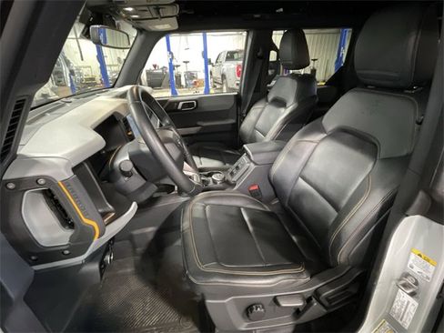 Used 2023 Ford Bronco Badlands image 17