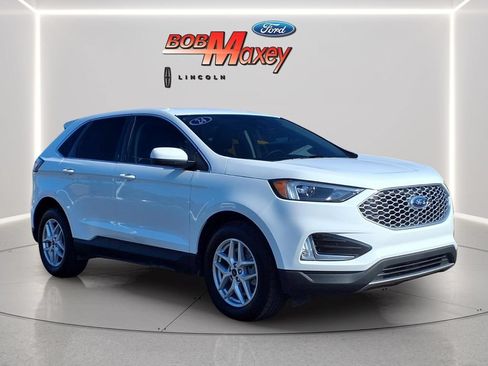 Used 2024 Ford Edge SEL w/ Convenience Package AWD/4WD image 3