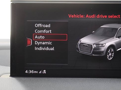 Used 2017 Audi Q7 3.0T Premium Plus AWD/4WD image 18