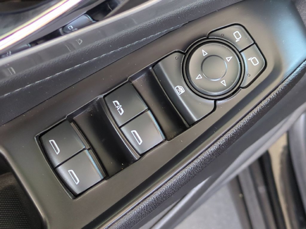 Used 2023 Chevrolet Traverse LT FWD image 25