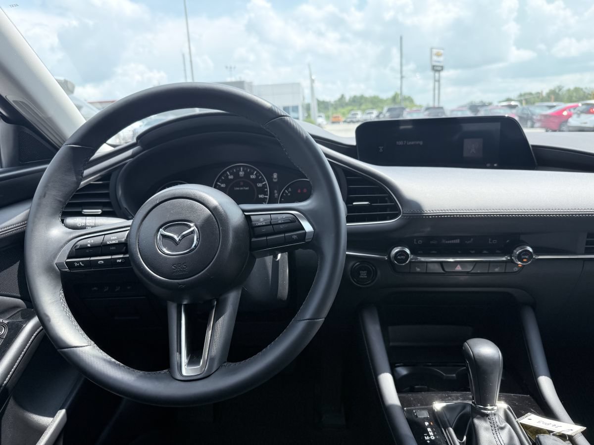 Used 2024 MAZDA MAZDA3 s FWD image 10