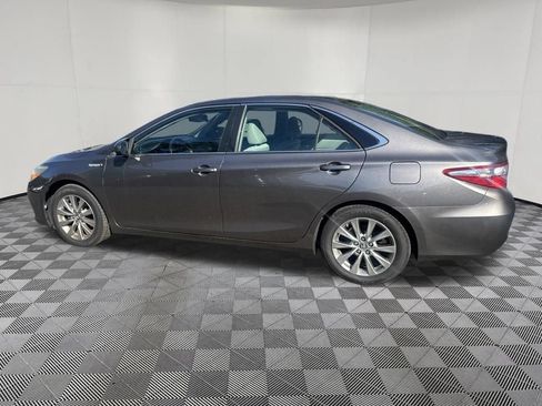 Used 2015 Toyota Camry XLE w/ Moonroof Package FWD image 14