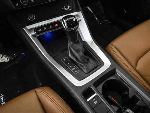 Certified 2025 Audi Q3 2.0T Premium Plus w/ Premium Plus Package image 12