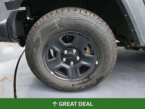 Used 2023 Jeep Wrangler Unlimited Sport AWD/4WD image 15