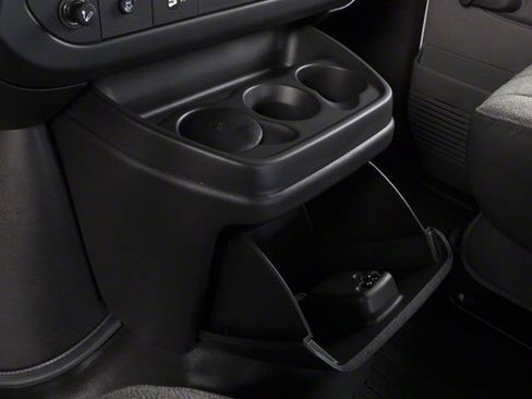 Used 2013 Chevrolet Express 2500 RWD image 16