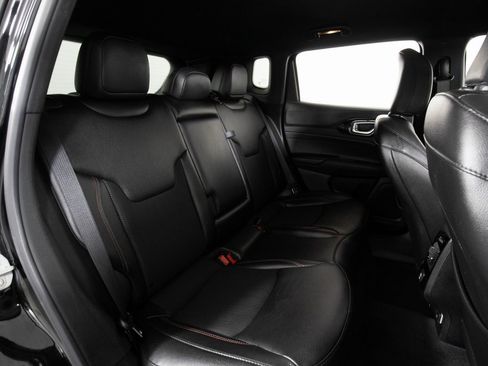 Used 2024 Jeep Compass Trailhawk image 16