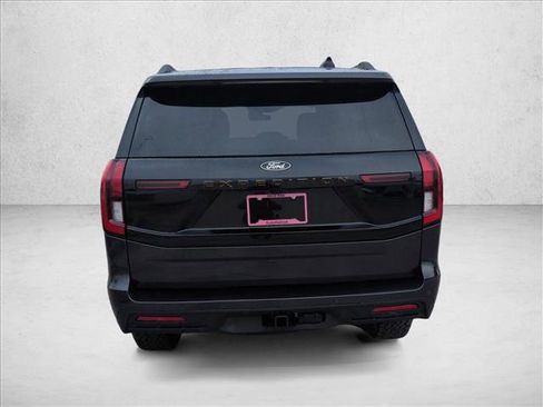 New 2026 Ford Expedition Tremor image 7