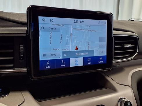Certified 2023 Ford Explorer XLT w/ Equipment Group 202A AWD/4WD image 10