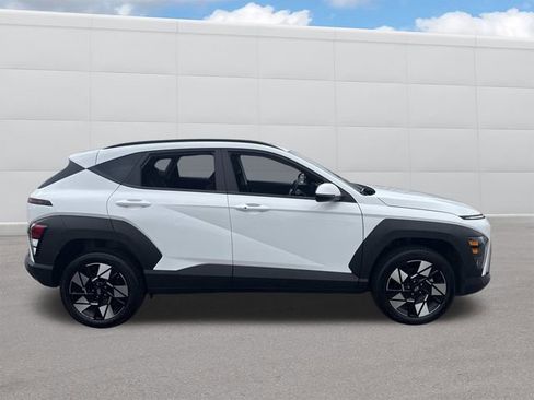 Used 2025 Hyundai Kona SEL image 12